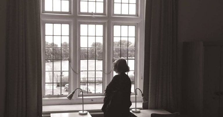 Read more about the article 校園性侵，難以承受的背叛－來自澳洲政府的調查研究