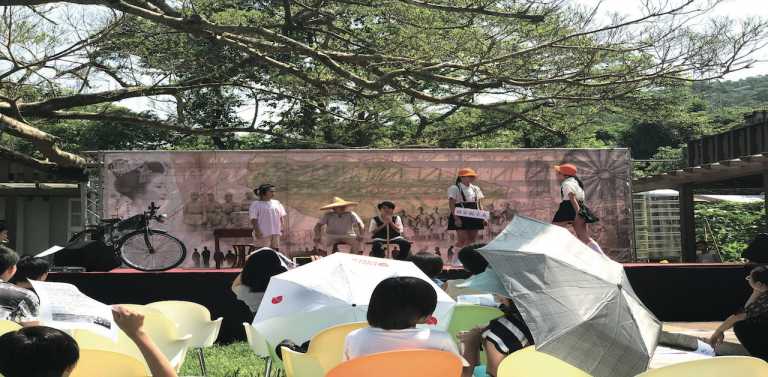 Read more about the article 給森小畢業生的「禮物」──台灣文學與報告
