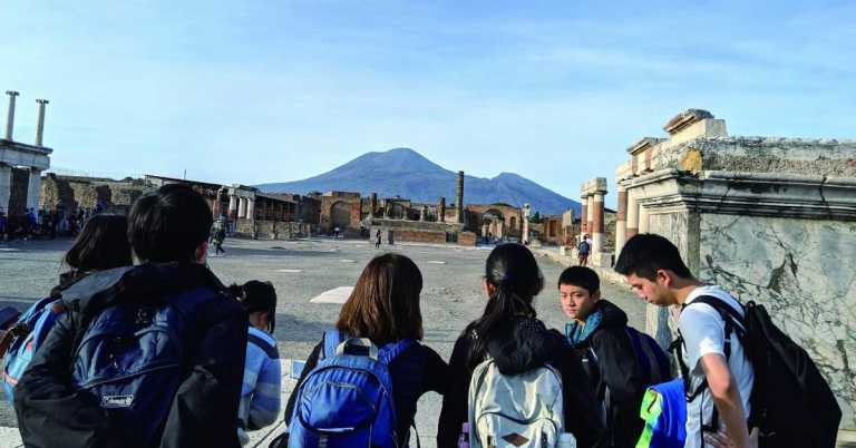 Read more about the article 孩子在義大利戴口罩被「看」了〉人本愛智營隊陪他們這麼想…