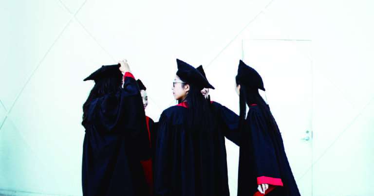 Read more about the article 【問事書店】念這個系沒用？聽聽高中生們怎麼說