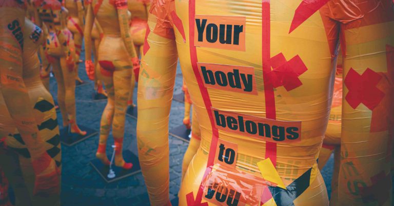 Read more about the article 兒童性侵受害者揭露的動機與利弊衡量