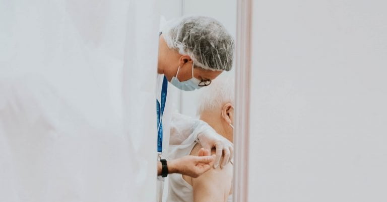 Read more about the article 他們為什麼不打疫苗？