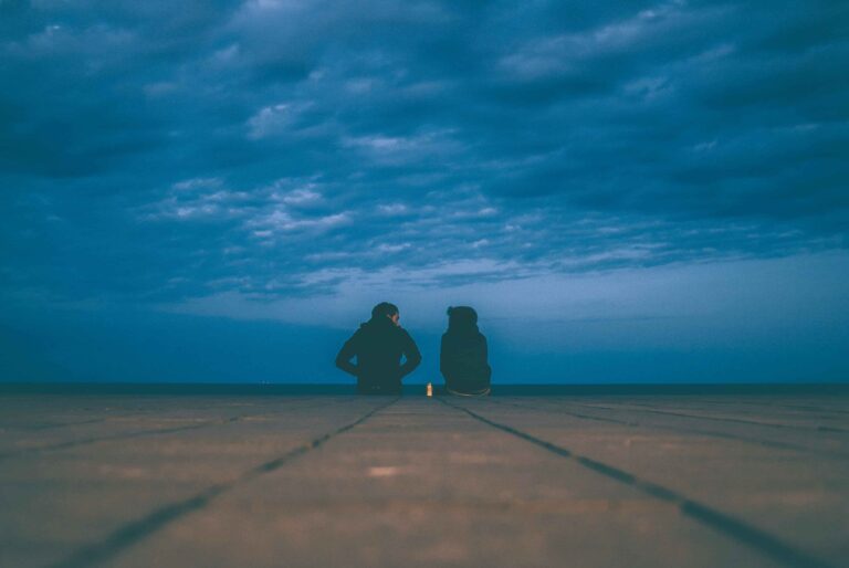 Read more about the article 成為好的聆聽者：如何回應性侵受害者的揭露