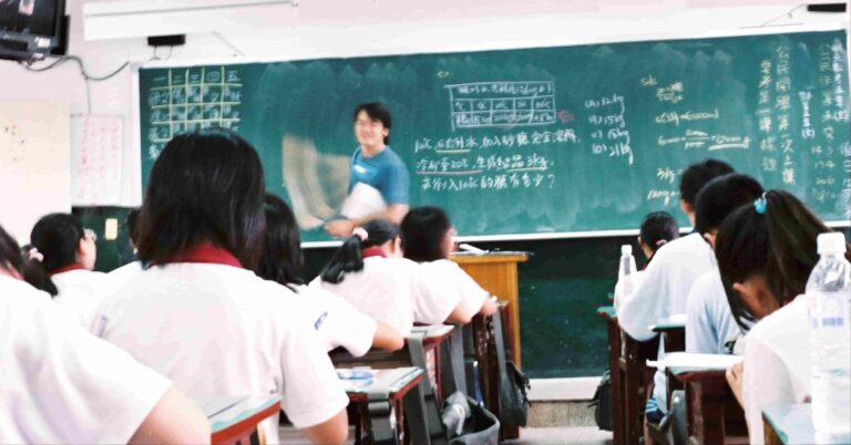 Read more about the article 教學不正常是家長、老師要的？家長、老師有話要說！「別拿家長當藉口」、「沒人想上第八節」