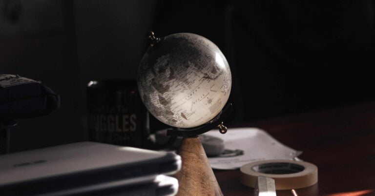 Read more about the article 到底為什麼全民「瘋」全美語？關於全美語的三言兩語