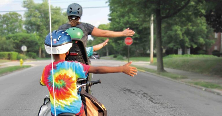 Read more about the article 不騙孫、不玩小孩——瑞典如何認真對待小孩與思考規定